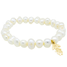 Pulsera de Perlas con Dije de Niña en Oro 10K